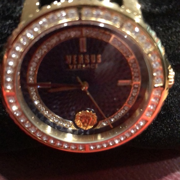 Versace watch - Picture 5 of 5